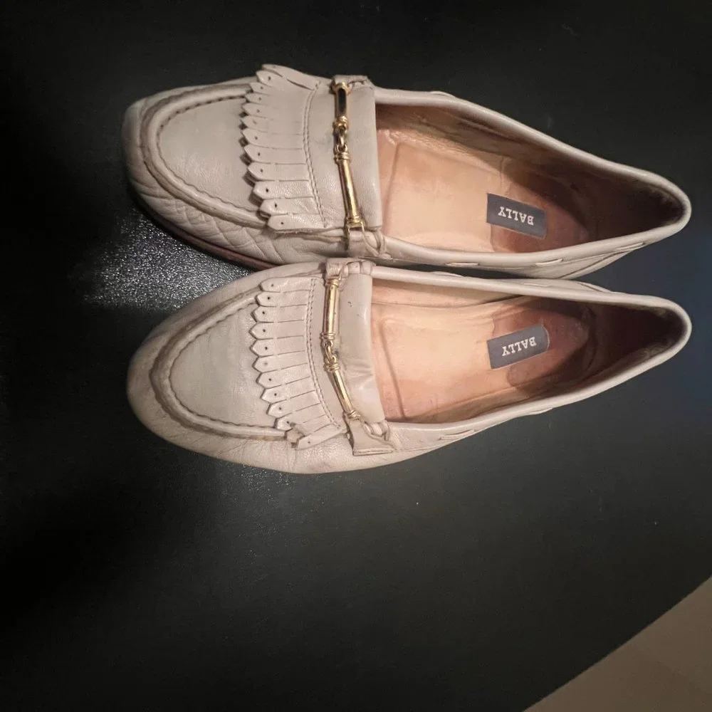 Bally size 7.5 scotty slip on loafers leather horsebit made in Italy